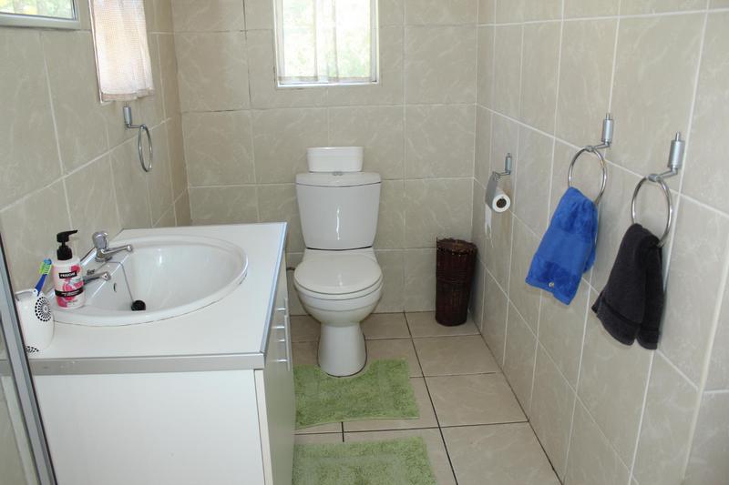 2 Bedroom Property for Sale in Fairfield Estate Western Cape